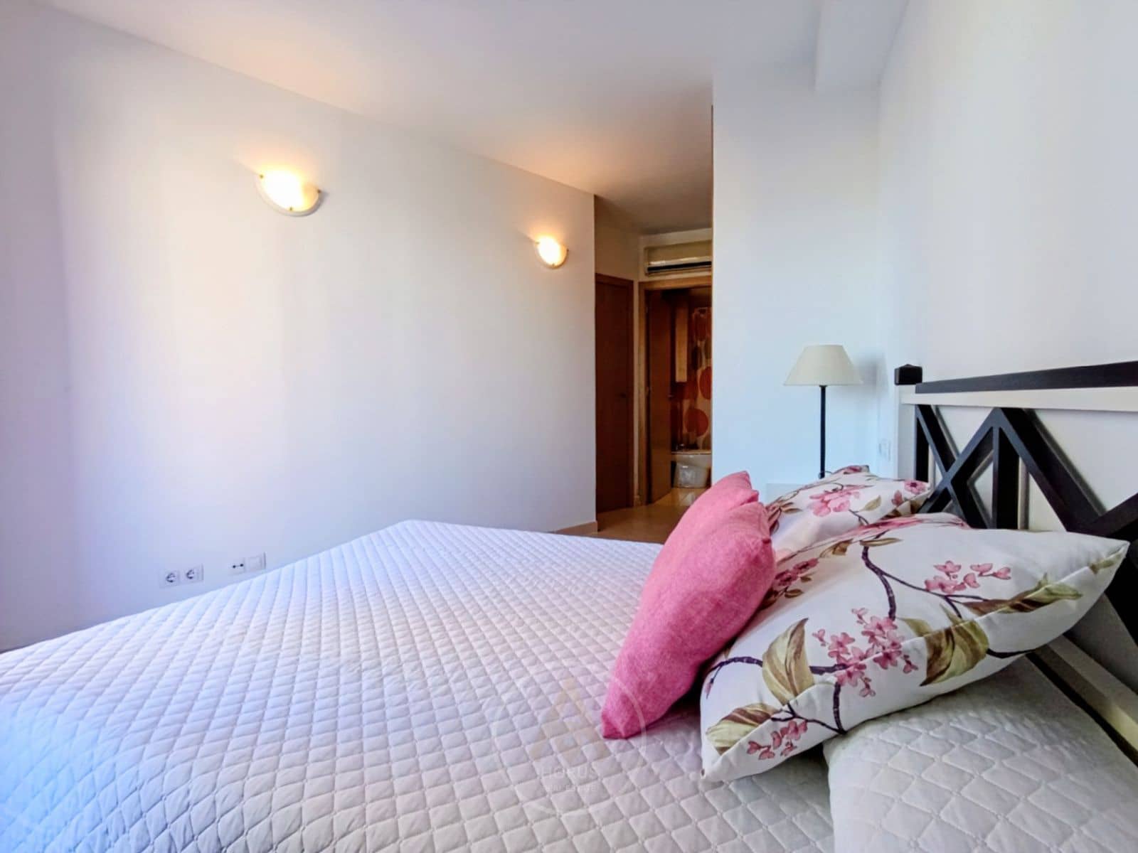 2 makuuhuone Asunto vuokrattavana paikassa La Villajoyosa / Vila Joiosa mukana uima-altaan 
autotalli - 1 250 € (Ref: 9521111)