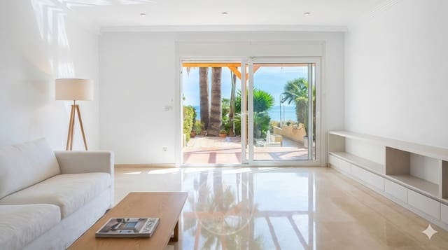 5 soverom Hus til salgs i El Campello med svømmebasseng garasje - € 715 000 (Ref: 9521112)