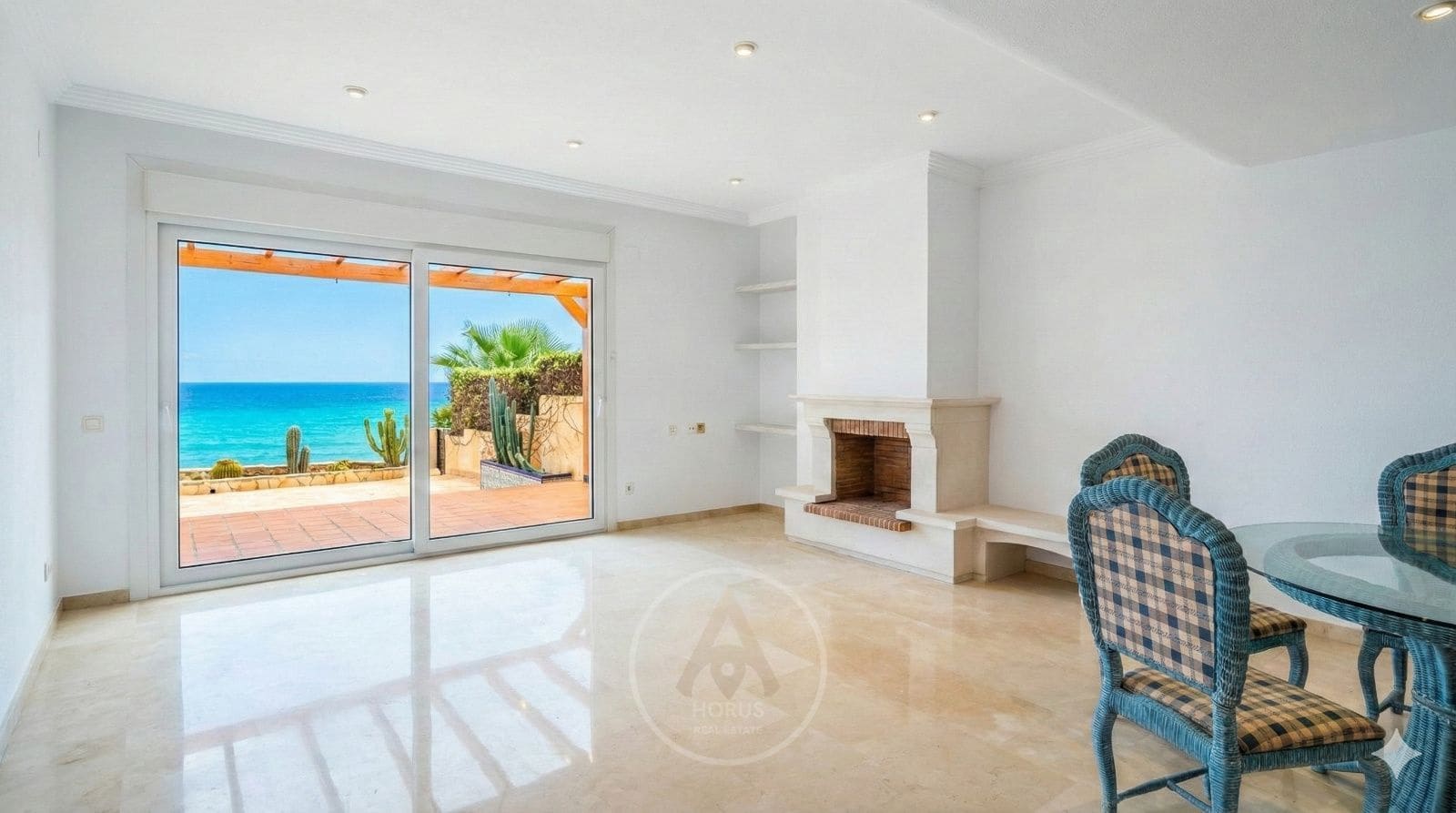 5 soverom Hus til salgs i El Campello med svømmebasseng garasje - € 715 000 (Ref: 9521112)