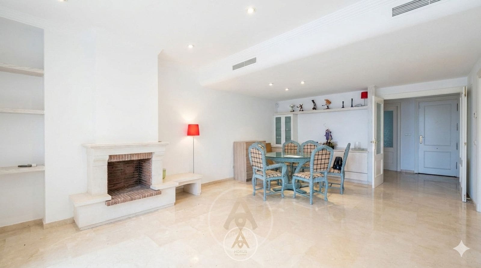 5 soverom Hus til salgs i El Campello med svømmebasseng garasje - € 715 000 (Ref: 9521112)