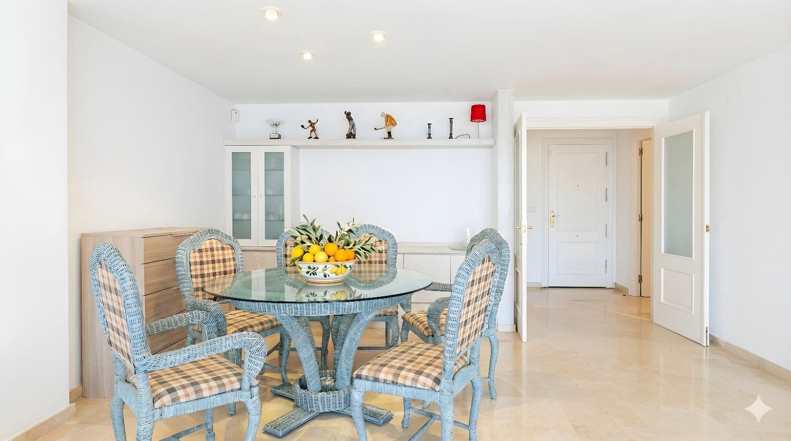 5 soverom Hus til salgs i El Campello med svømmebasseng garasje - € 715 000 (Ref: 9521112)