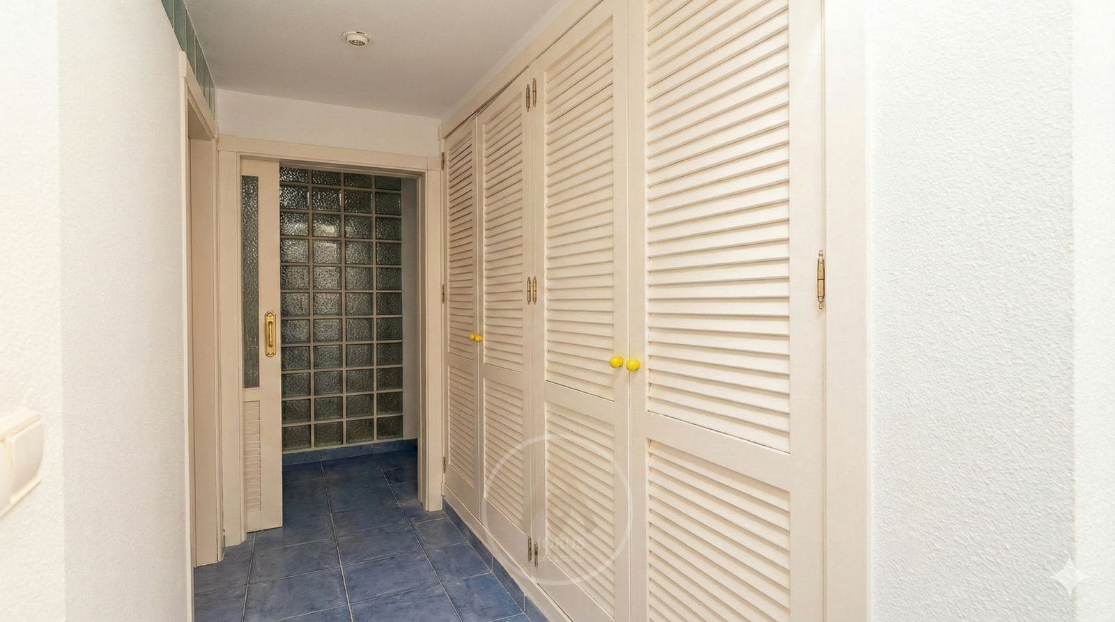 5 soverom Hus til salgs i El Campello med svømmebasseng garasje - € 715 000 (Ref: 9521112)