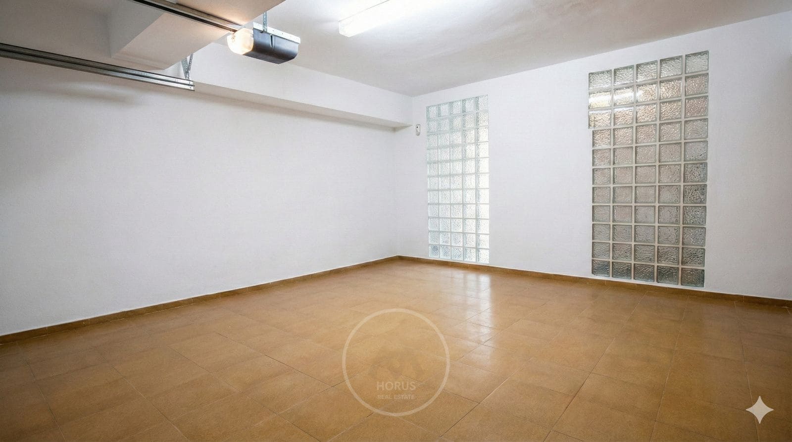 5 soverom Hus til salgs i El Campello med svømmebasseng garasje - € 715 000 (Ref: 9521112)