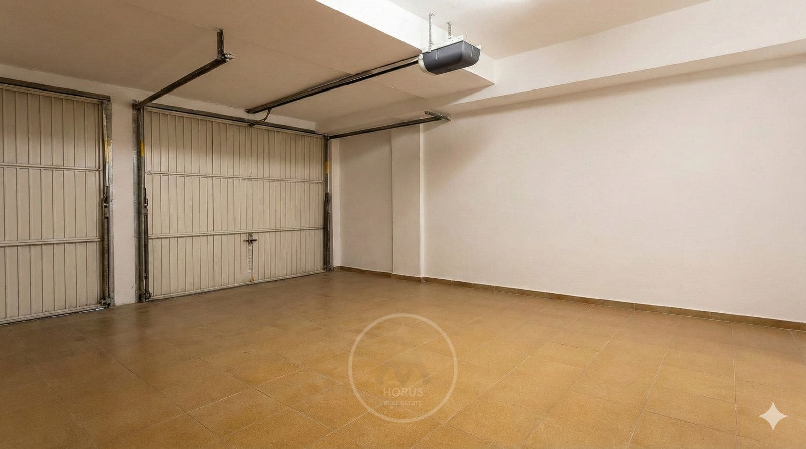 5 soverom Hus til salgs i El Campello med svømmebasseng garasje - € 715 000 (Ref: 9521112)