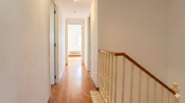 5 soverom Hus til salgs i El Campello med svømmebasseng garasje - € 715 000 (Ref: 9521112)