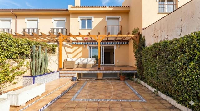 5 soverom Hus til salgs i El Campello med svømmebasseng garasje - € 715 000 (Ref: 9521112)