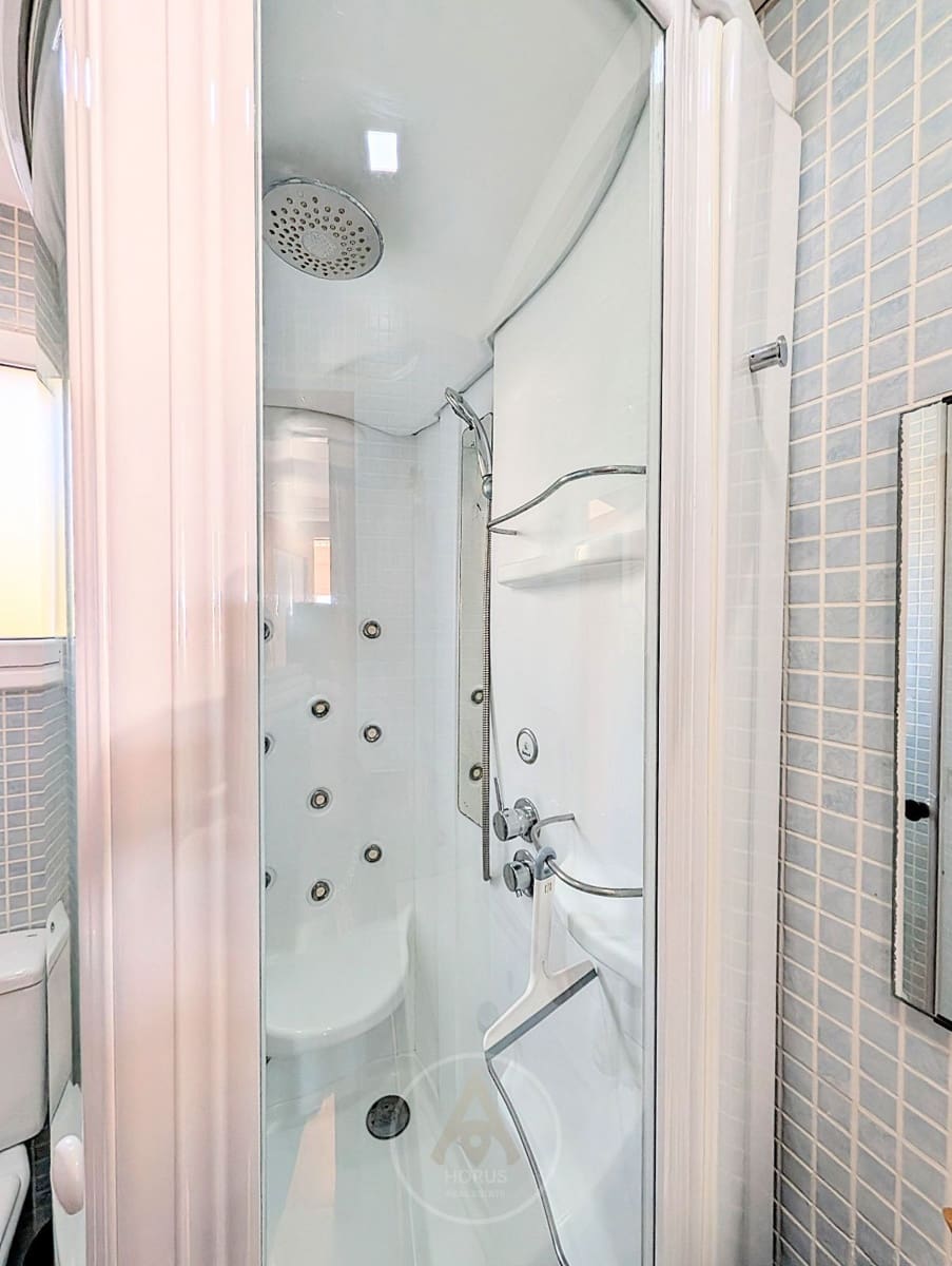 3 slaapkamer Flat te koop in Santa Susanna met zwembad garage - € 350.000 (Ref: 9523921)