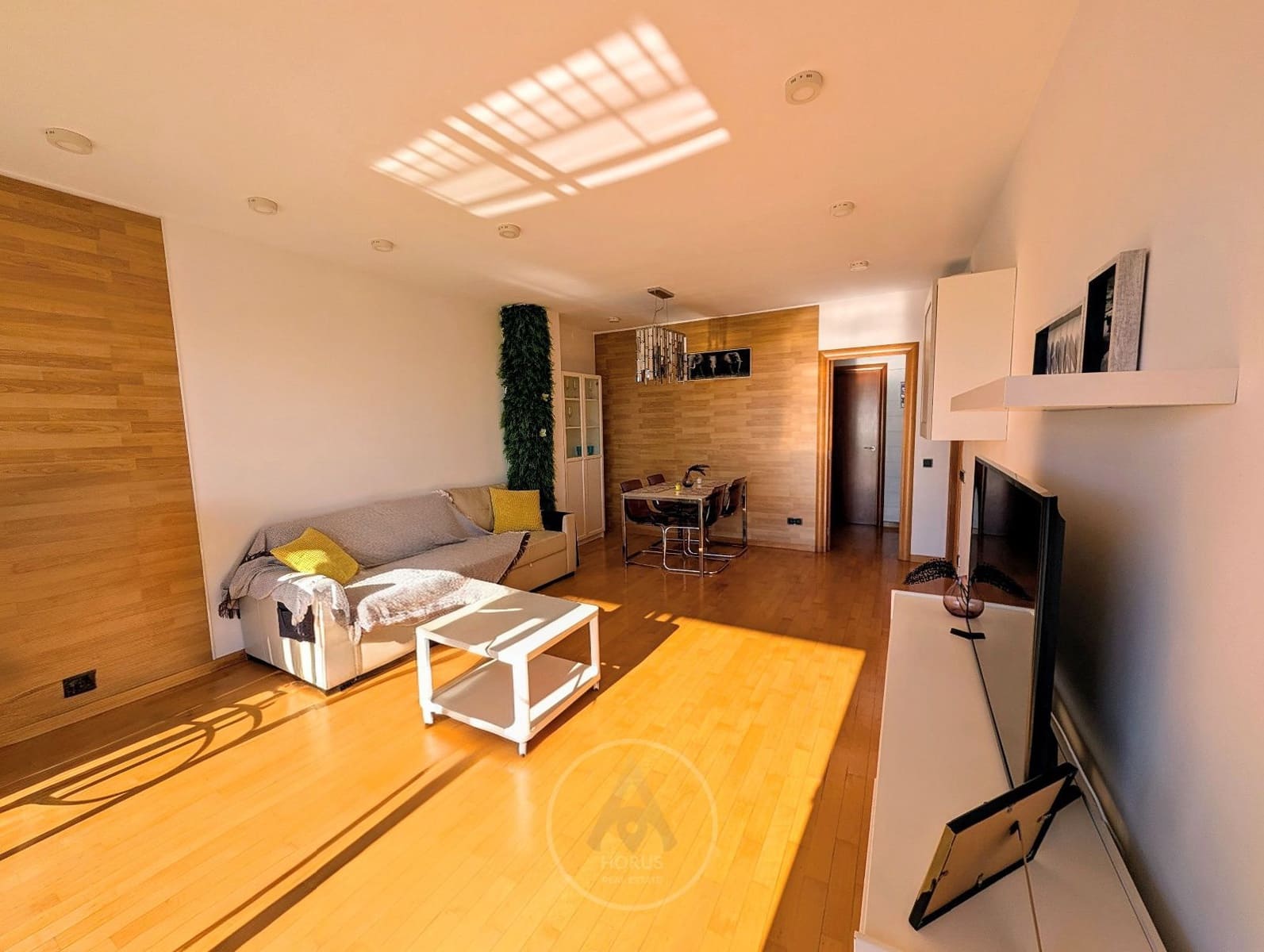 3 slaapkamer Flat te koop in Santa Susanna met zwembad garage - € 350.000 (Ref: 9523921)