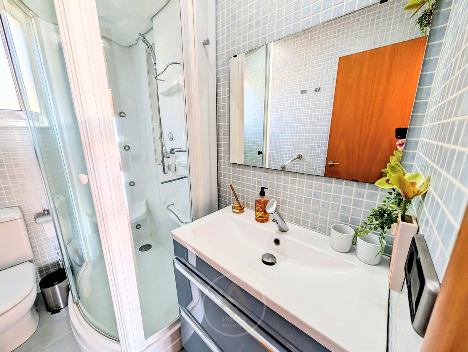 3 slaapkamer Flat te koop in Santa Susanna met zwembad garage - € 350.000 (Ref: 9523921)