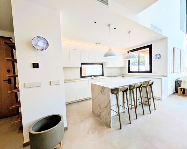 4 bedroom Villa for sale in Albir, Alfaz del Pi / L'Alfàs del Pi with pool garage - € 875,000 (Ref: 9523922)