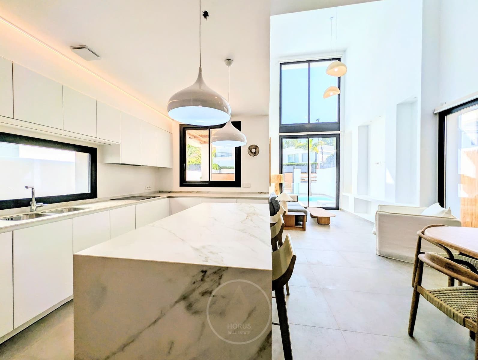 4 bedroom Villa for sale in Alfaz del Pi / L'Alfas del Pi with pool garage - € 875,000 (Ref: 9523922)