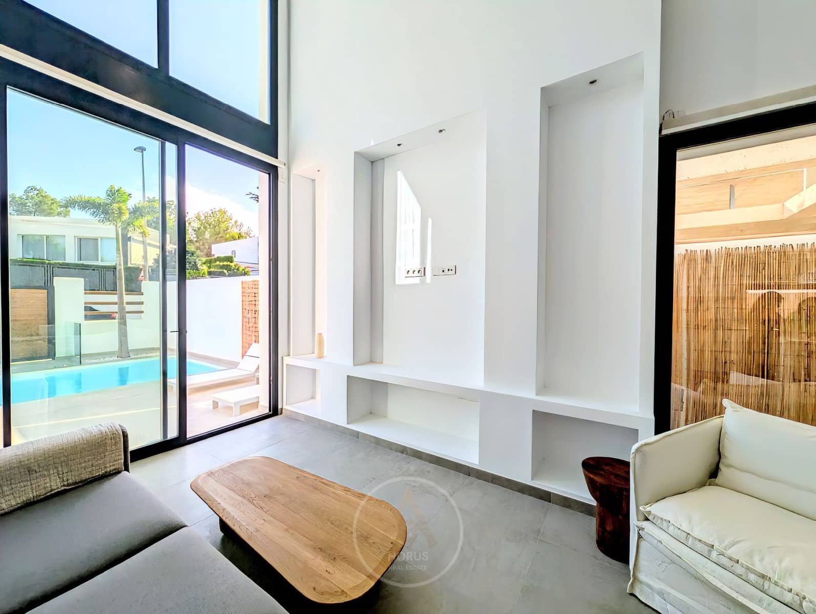 4 bedroom Villa for sale in Alfaz del Pi / L'Alfas del Pi with pool garage - € 875,000 (Ref: 9523922)