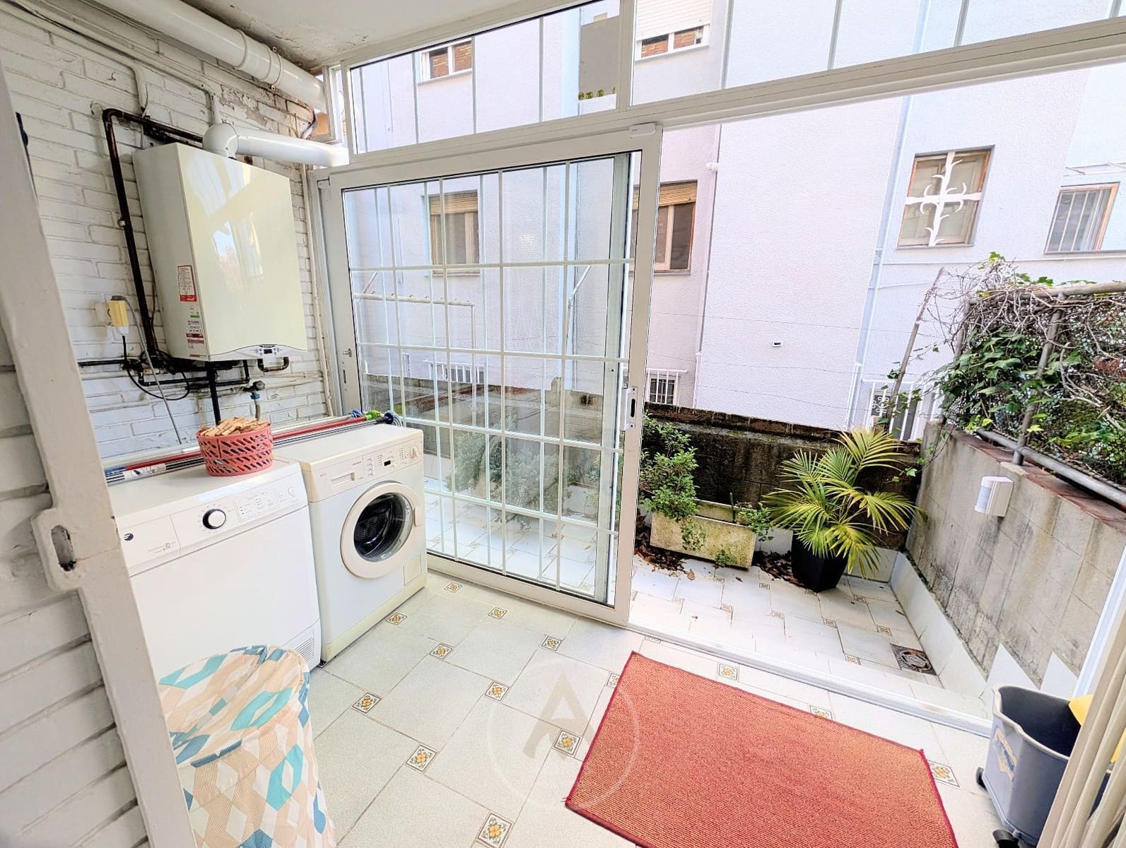 3 soveværelse Lejlighed til salg i Barcelona by - € 808.000 (Ref: 9563956)