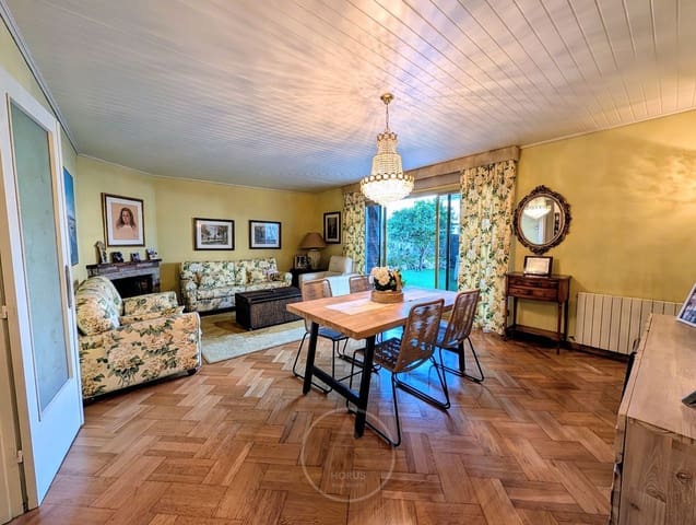 3 soveværelse Lejlighed til salg i La Font d'en Fargues, Barcelona by - € 808.000 (Ref: 9563956)