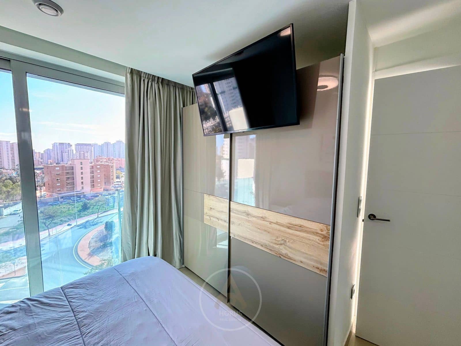 2 soveværelse Lejlighed til salg i Benidorm med swimmingpool garage - € 275.000 (Ref: 9564175)