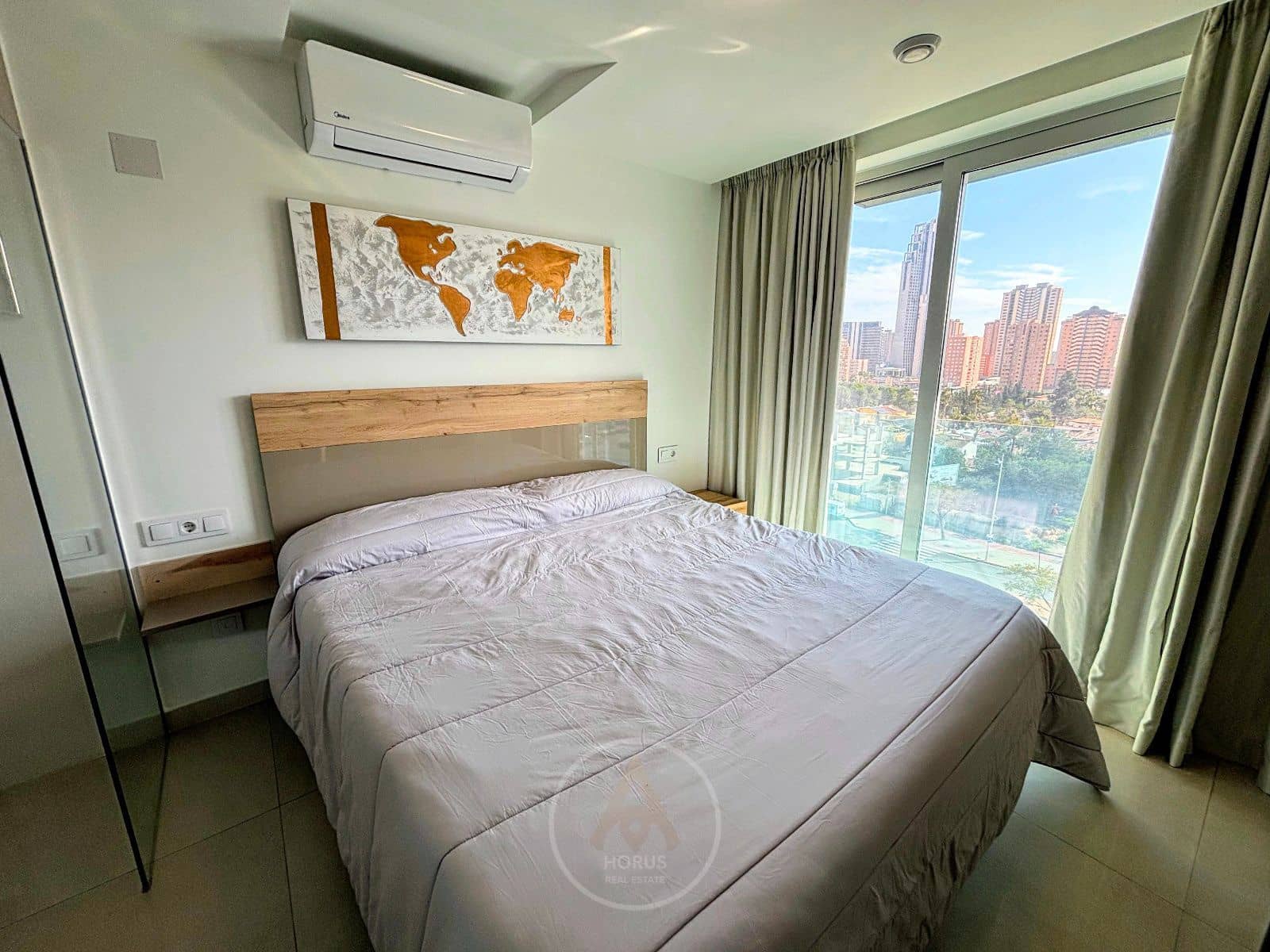 2 soveværelse Lejlighed til salg i Benidorm med swimmingpool garage - € 275.000 (Ref: 9564175)