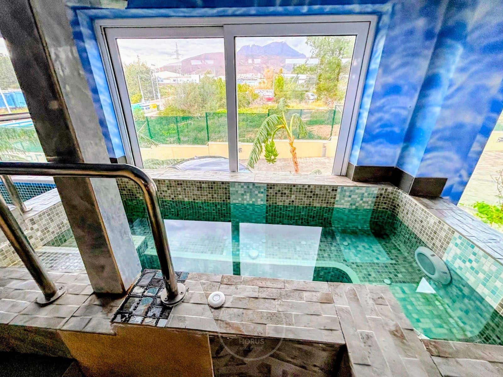 2 soveværelse Lejlighed til salg i Benidorm med swimmingpool garage - € 275.000 (Ref: 9564175)