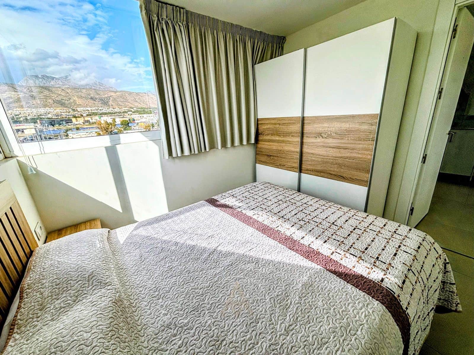 2 soveværelse Lejlighed til salg i Benidorm med swimmingpool garage - € 275.000 (Ref: 9564175)