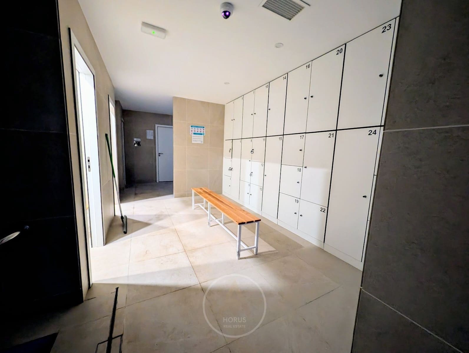 3 slaapkamer Flat te huur in La Villajoyosa / Vila Joiosa met zwembad garage - € 2.000 (Ref: 9581354)