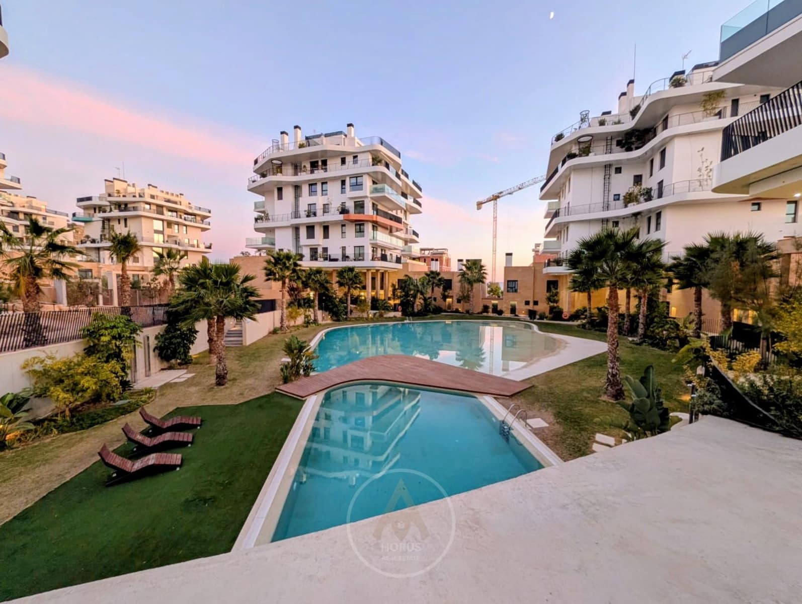 3 slaapkamer Flat te huur in La Villajoyosa / Vila Joiosa met zwembad garage - € 2.000 (Ref: 9581354)