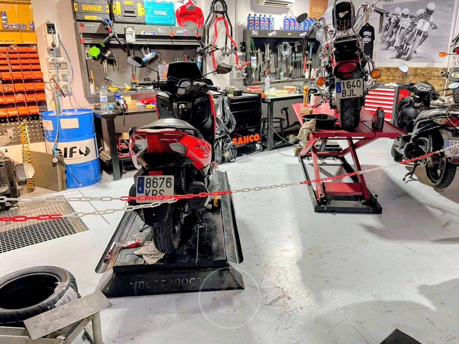 Comercial para arrendar em Sant Vicenc de Montalt - 1 000 € (Ref: 9590347)