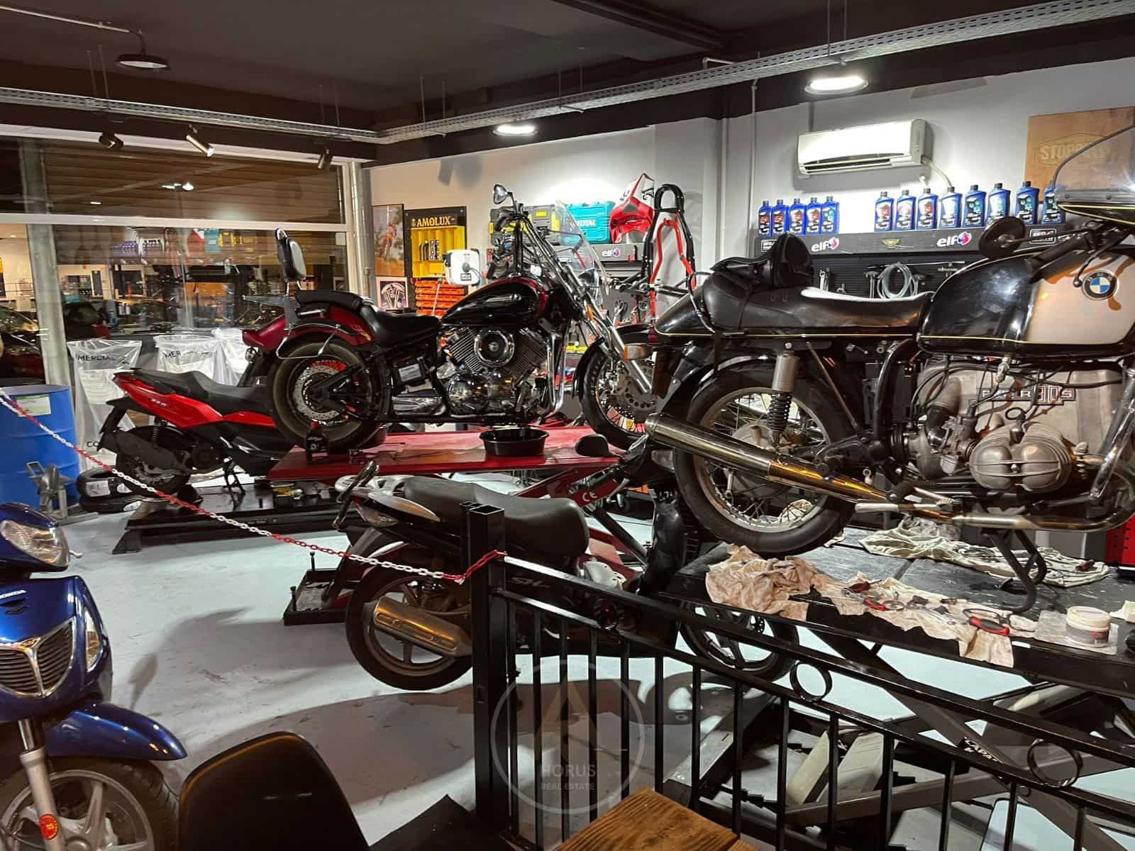 Comercial para arrendar em Sant Vicenc de Montalt - 1 000 € (Ref: 9590347)