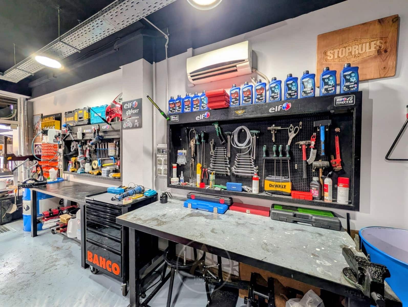 Comercial para arrendar em Sant Vicenc de Montalt - 1 000 € (Ref: 9590347)