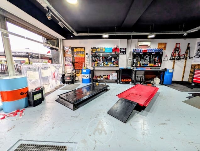 Comercial para arrendar em Sant Vicenç de Montalt - 1 000 € (Ref: 9590347)