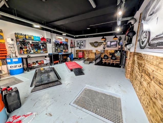 Comercial para arrendar em Sant Vicenç de Montalt - 1 000 € (Ref: 9590347)