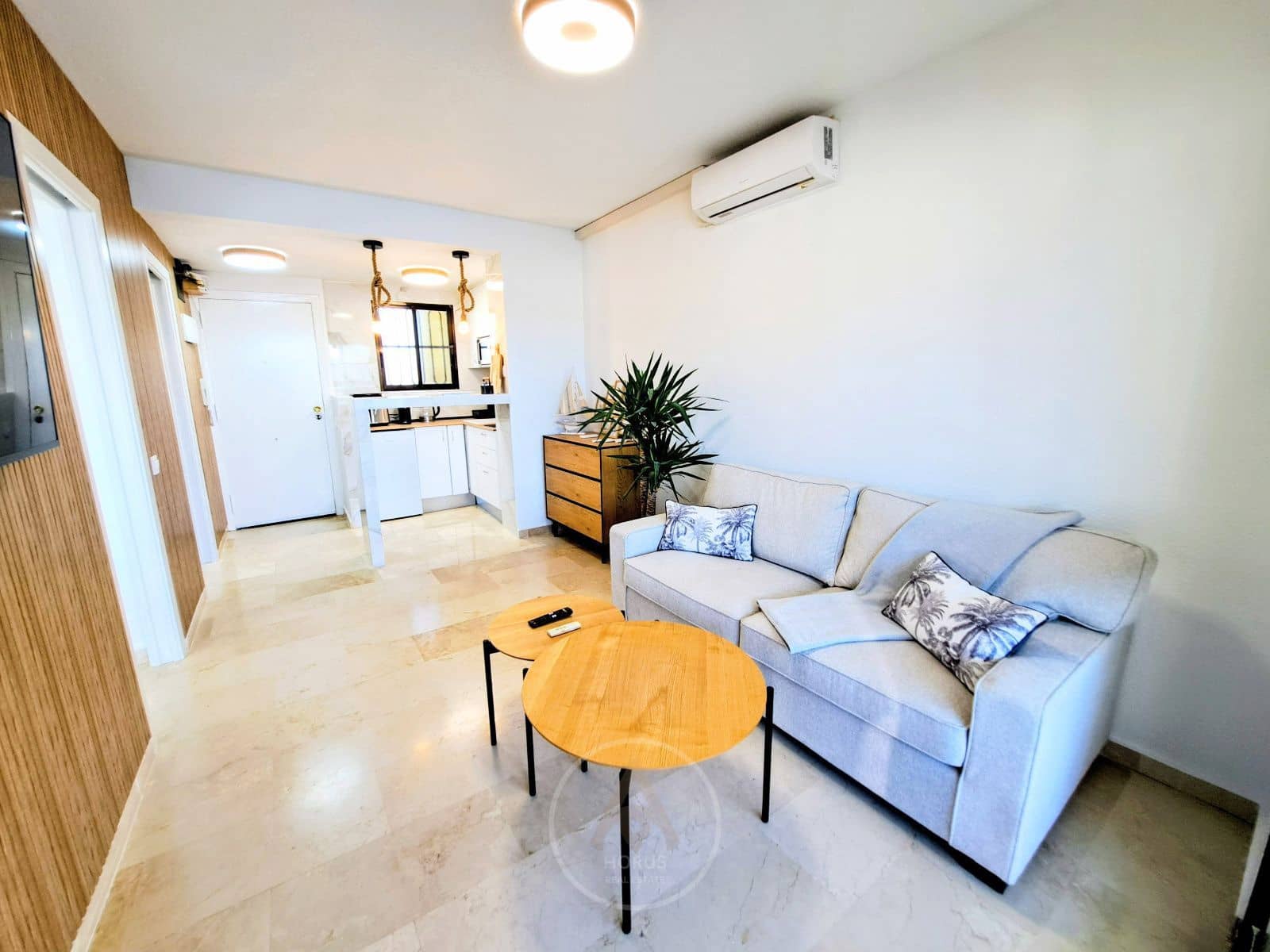 1 makuuhuone Asunto vuokrattavana paikassa Benidorm mukana uima-altaan 
autotalli - 1 200 € (Ref: 9631432)