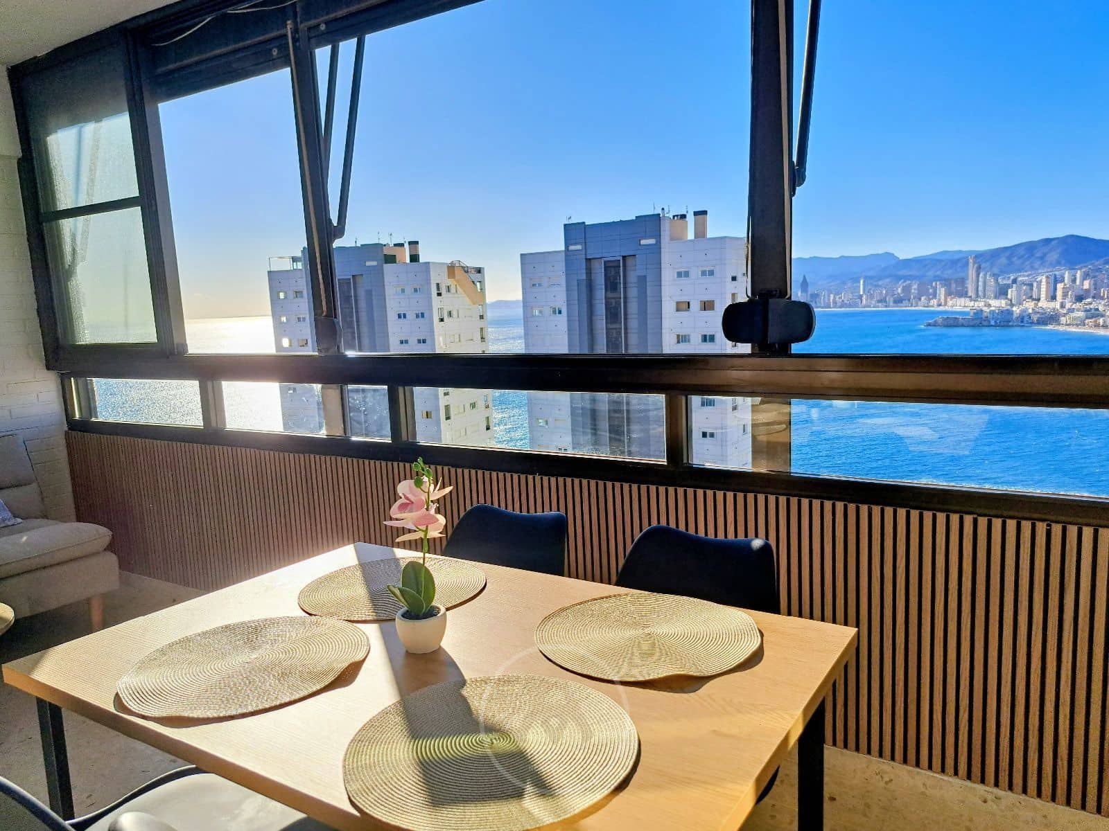 1 makuuhuone Asunto vuokrattavana paikassa Benidorm mukana uima-altaan 
autotalli - 1 200 € (Ref: 9631432)