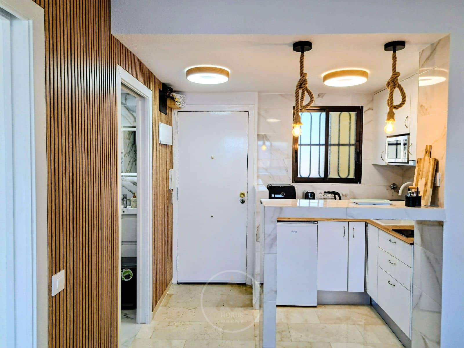 1 makuuhuone Asunto vuokrattavana paikassa Benidorm mukana uima-altaan 
autotalli - 1 200 € (Ref: 9631432)