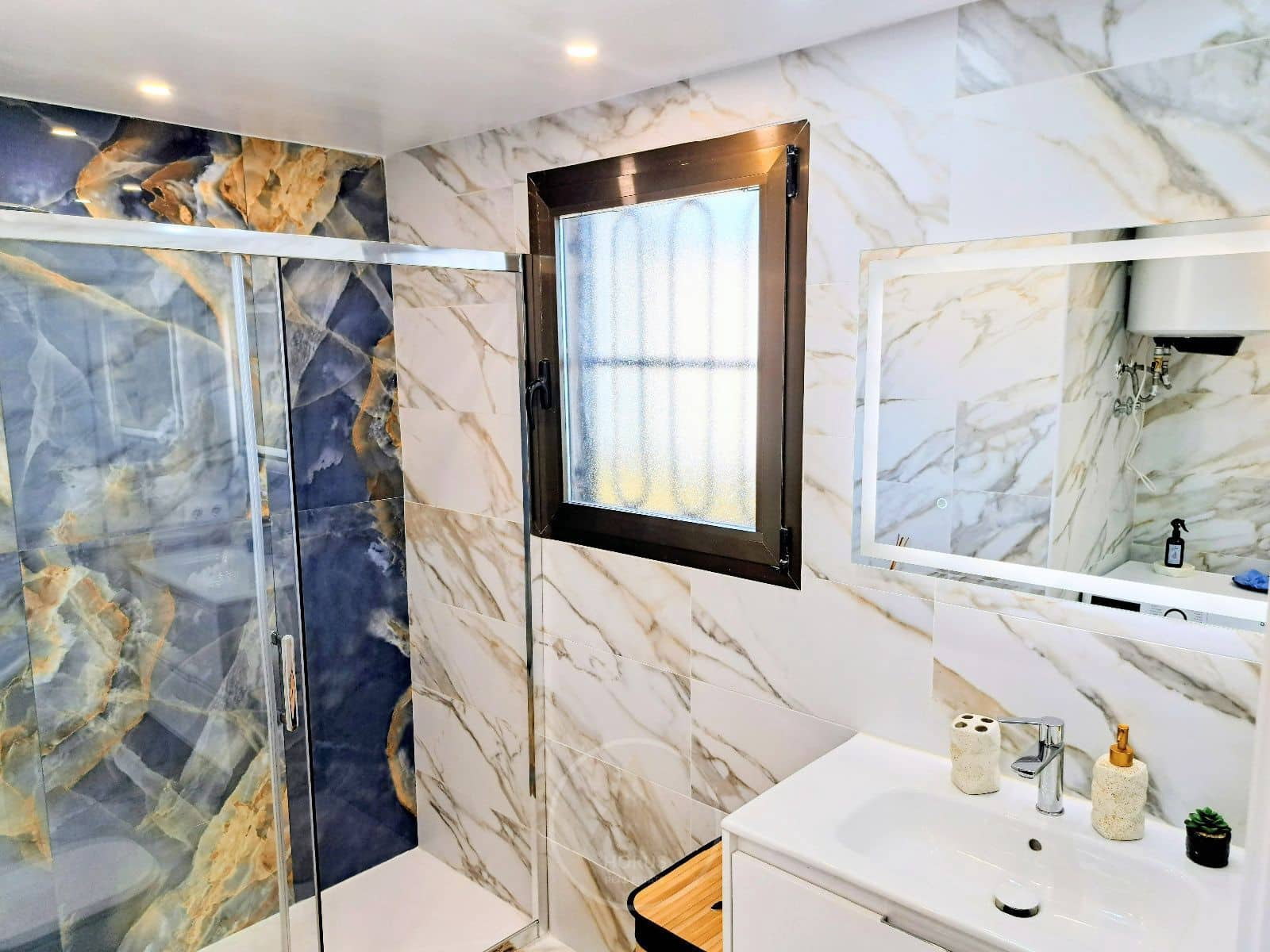 1 makuuhuone Asunto vuokrattavana paikassa Benidorm mukana uima-altaan 
autotalli - 1 200 € (Ref: 9631432)