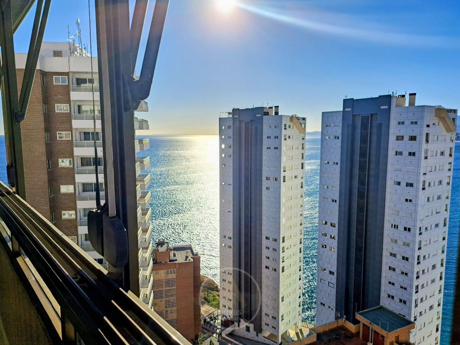 1 makuuhuone Asunto vuokrattavana paikassa Benidorm mukana uima-altaan 
autotalli - 1 200 € (Ref: 9631432)