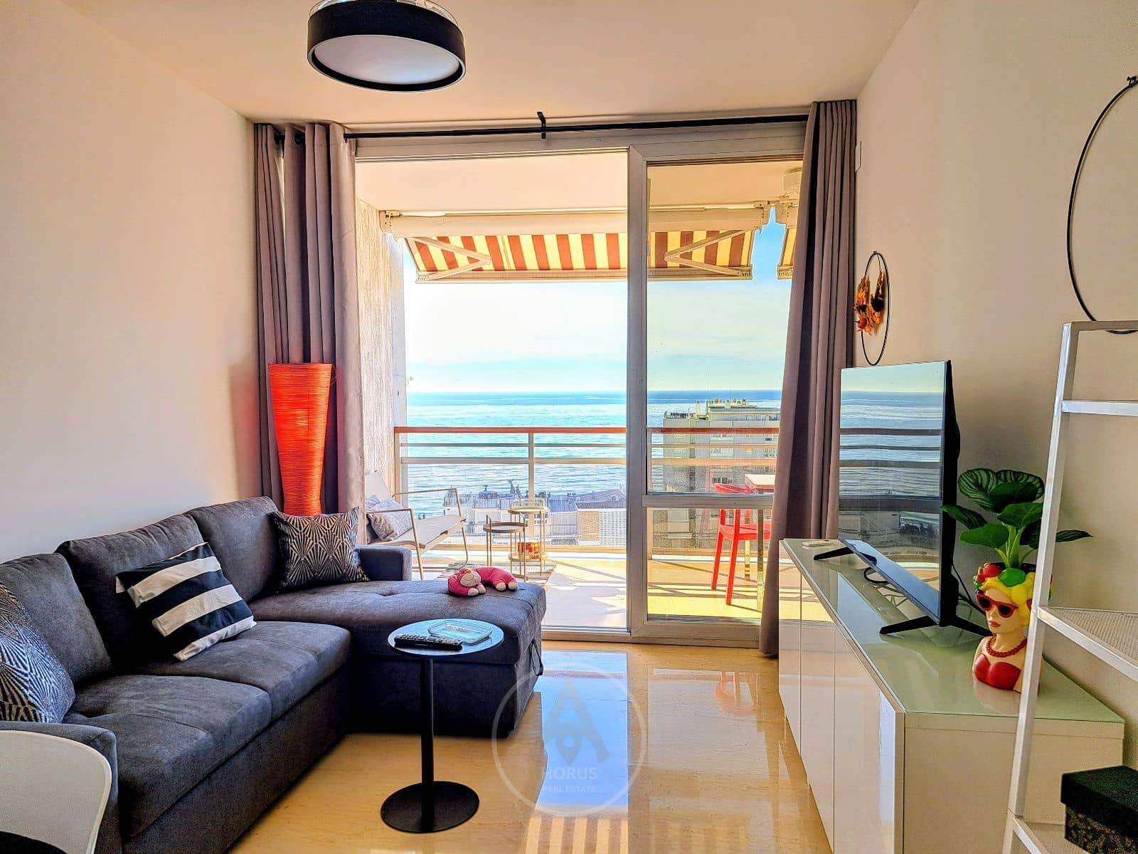 2 bedroom Flat for rent in Benidorm with pool garage - € 1,700 (Ref: 9631433)