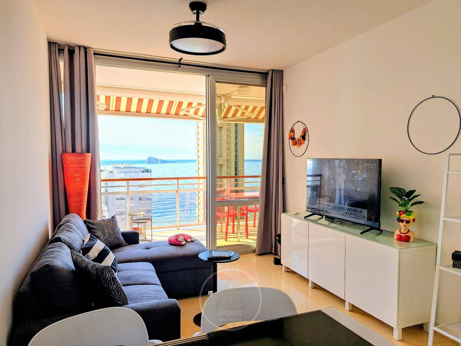2 bedroom Flat for rent in Benidorm with pool garage - € 1,700 (Ref: 9631433)