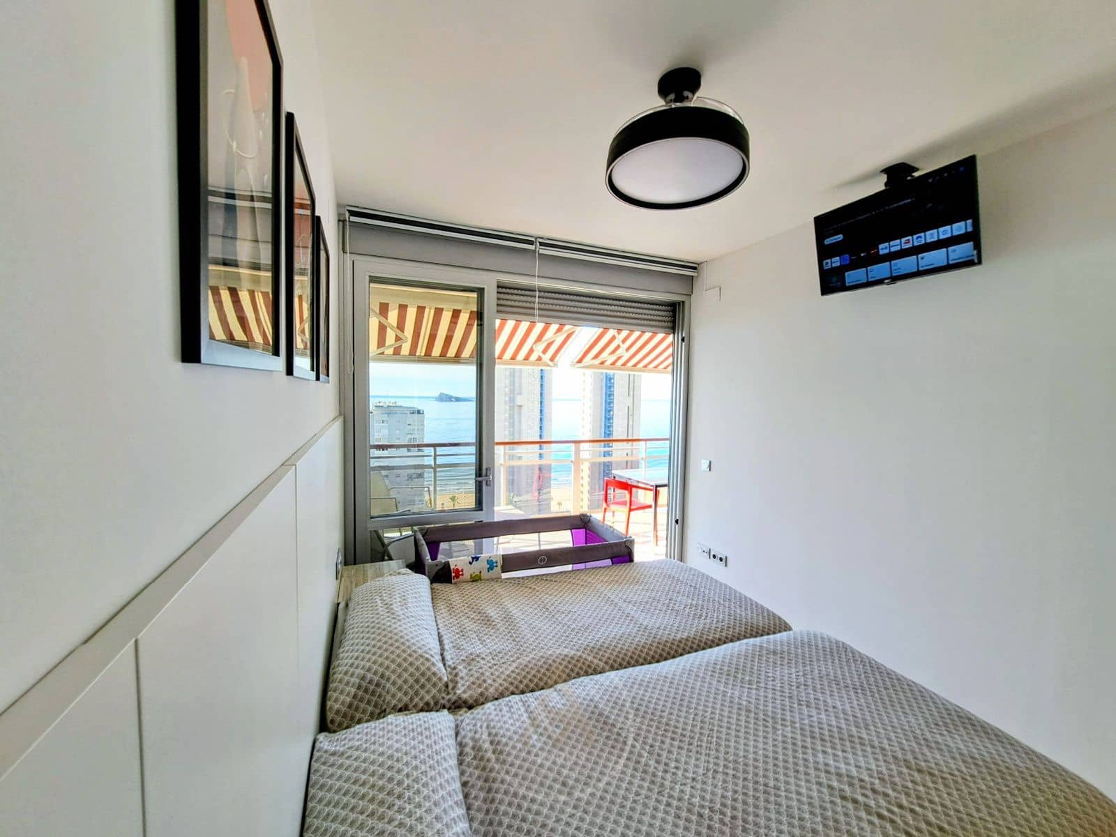 2 bedroom Flat for rent in Benidorm with pool garage - € 1,700 (Ref: 9631433)