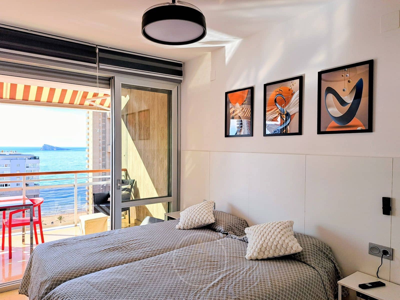 2 bedroom Flat for rent in Benidorm with pool garage - € 1,700 (Ref: 9631433)