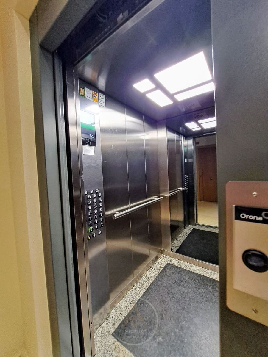 1 slaapkamer Penthouse te huur in Benidorm met zwembad - € 1.350 (Ref: 9631434)