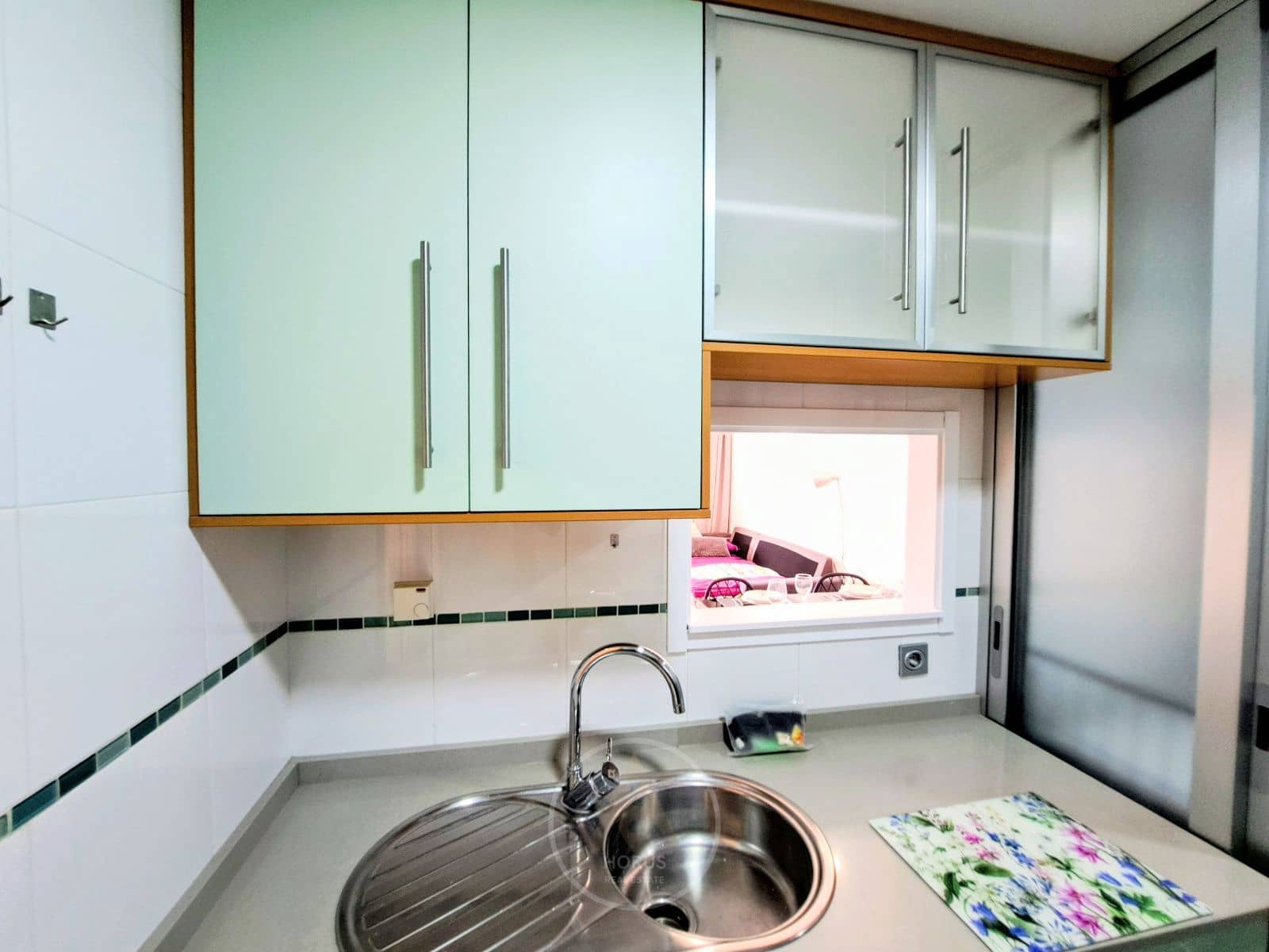 1 slaapkamer Penthouse te huur in Benidorm met zwembad - € 1.350 (Ref: 9631434)