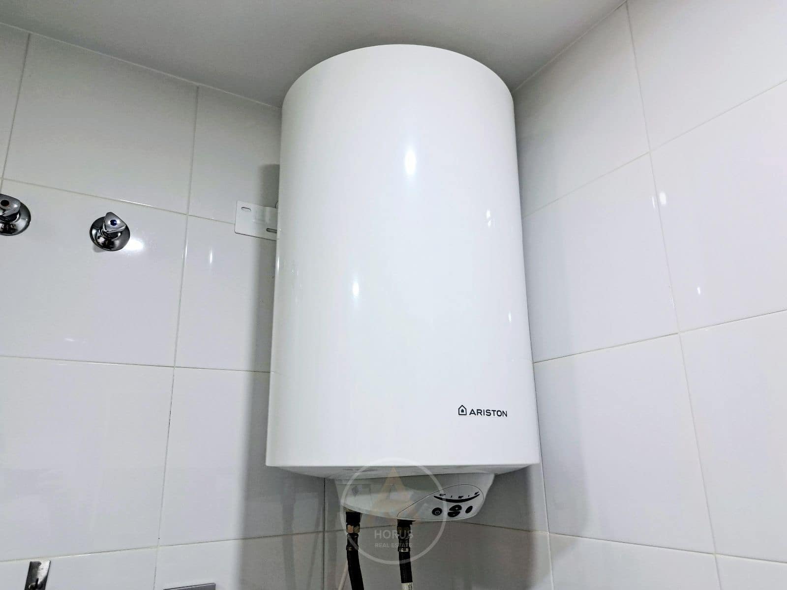 1 slaapkamer Penthouse te huur in Benidorm met zwembad - € 1.350 (Ref: 9631434)