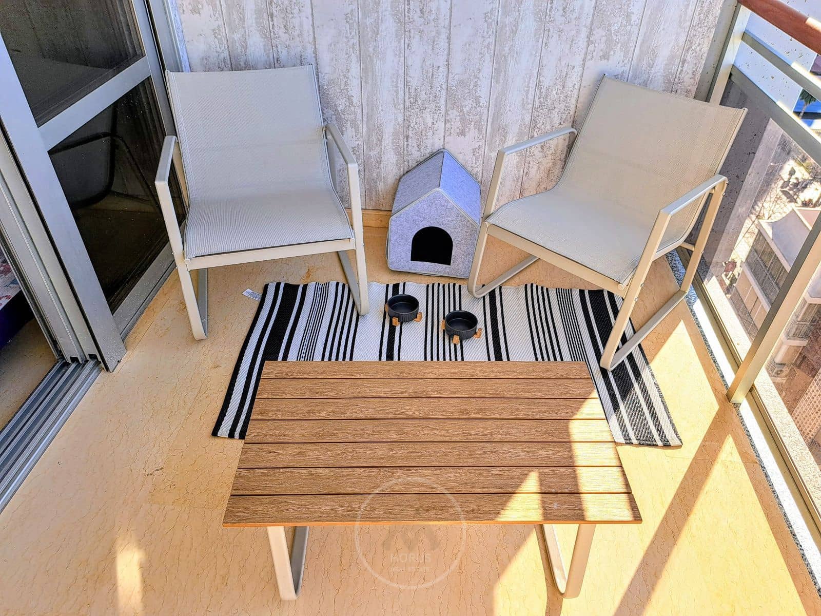 1 slaapkamer Penthouse te huur in Benidorm met zwembad - € 1.350 (Ref: 9631434)