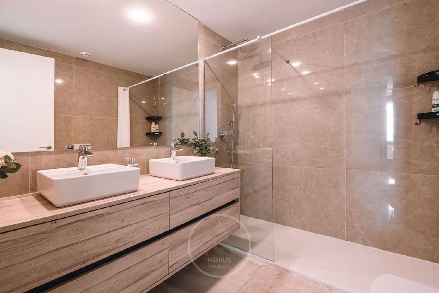 2 camera da letto Appartamento da affittare in Benidorm con piscina - 2.250 € (Rif: 9631818)