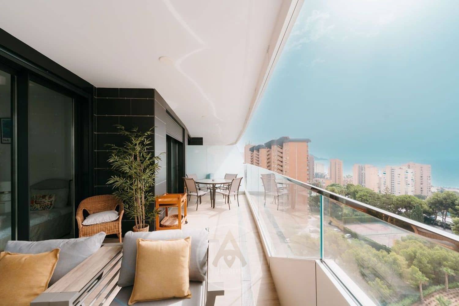 2 camera da letto Appartamento da affittare in Benidorm con piscina - 2.250 € (Rif: 9631818)