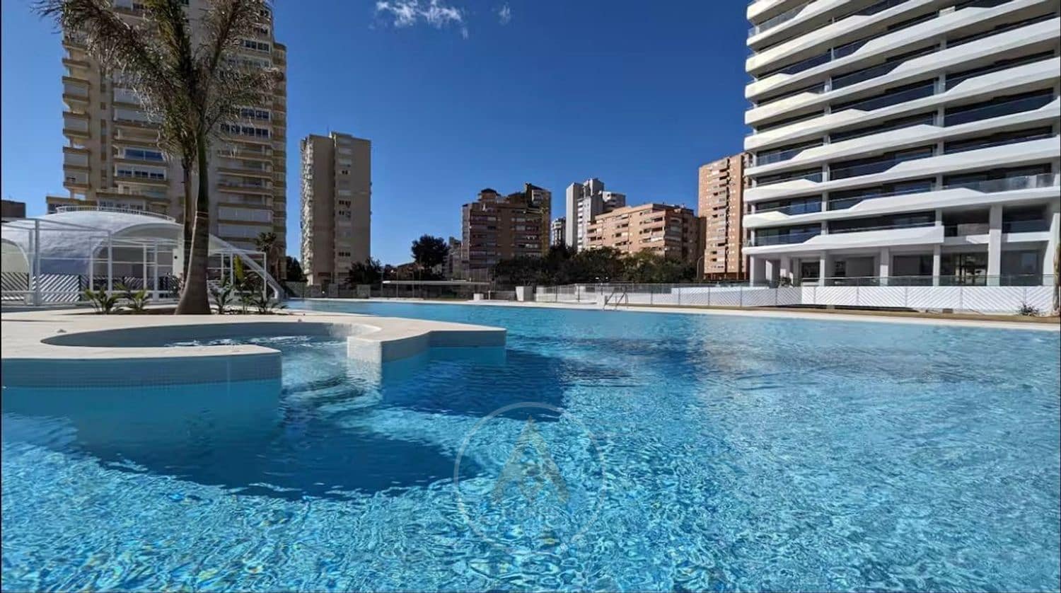 2 camera da letto Appartamento da affittare in Benidorm con piscina - 2.250 € (Rif: 9631818)