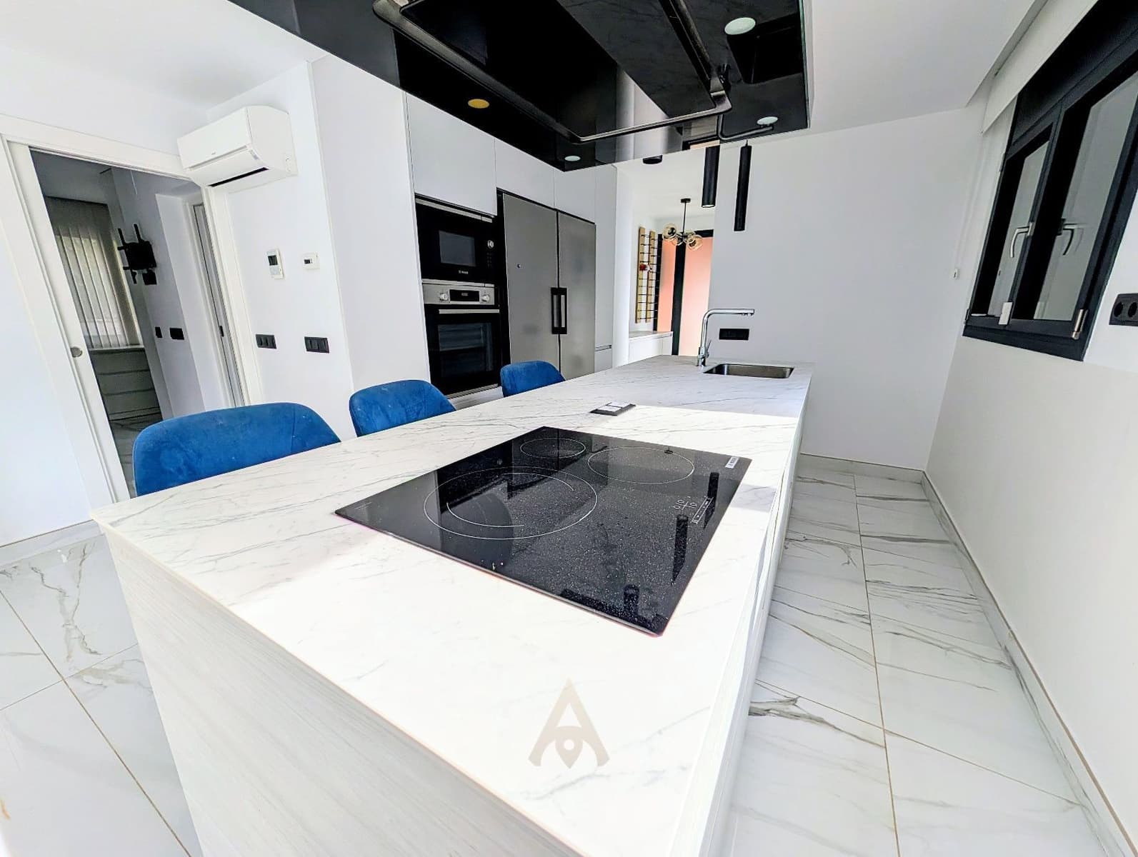 5 slaapkamer Villa te koop in Canet de Mar met zwembad garage - € 875.000 (Ref: 9638907)