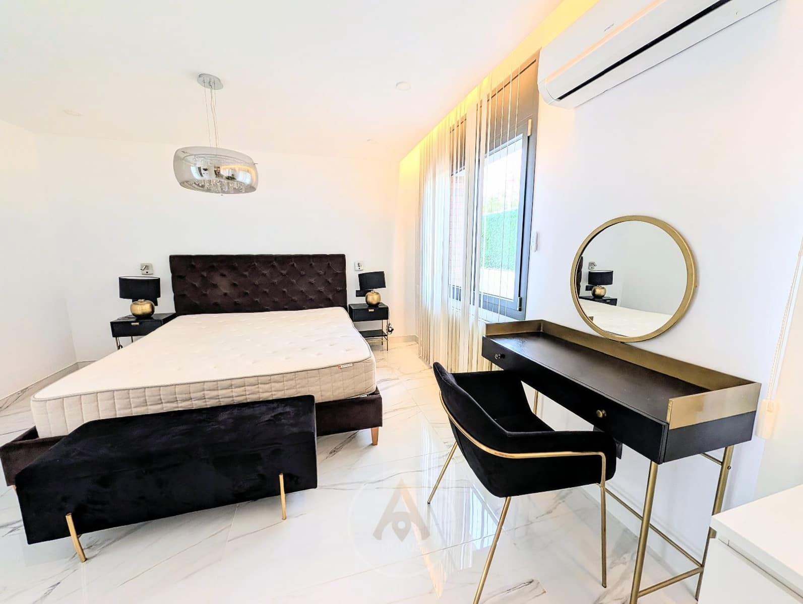 5 slaapkamer Villa te koop in Canet de Mar met zwembad garage - € 875.000 (Ref: 9638907)