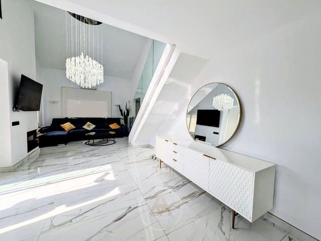 5 slaapkamer Villa te koop in Canet de Mar met zwembad garage - € 875.000 (Ref: 9638907)