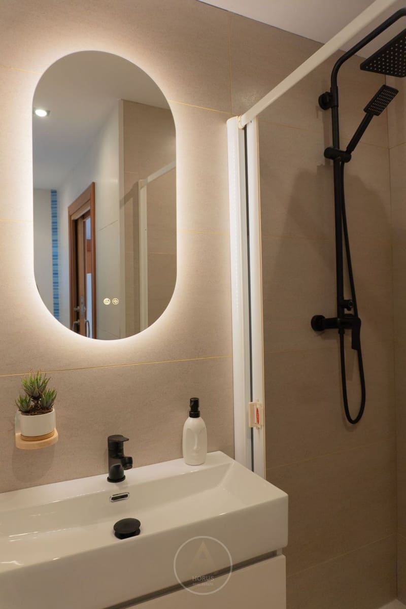 3 bedroom Villa for sale in Barcelona city with garage - € 470,000 (Ref: 9713461)