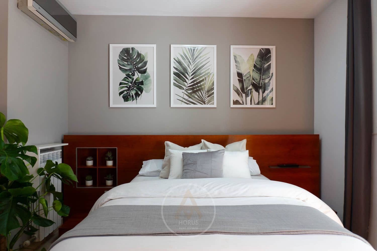 3 bedroom Villa for sale in Barcelona city with garage - € 470,000 (Ref: 9713461)